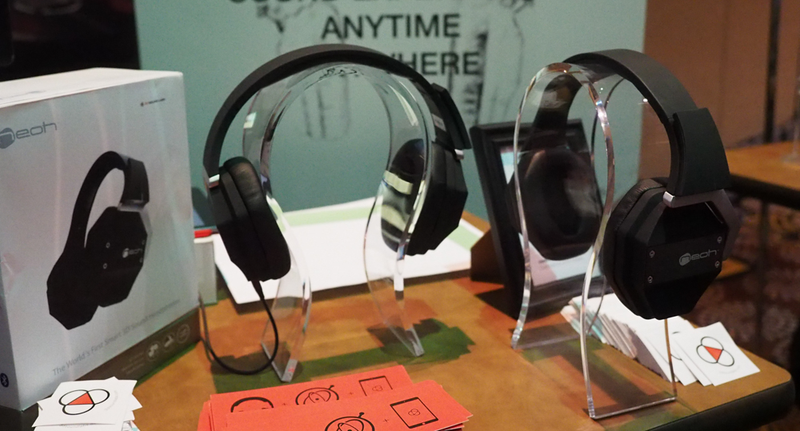 Illustration for article titled These Headphones Do For Your Ears What Oculus Rift Does For Your Eyes
